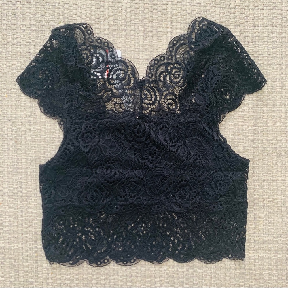 Free People Chase Me Black Lace Brami NWT Size XS - Picture 4 of 7
